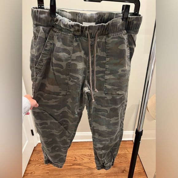 BELLA DAHL Army jogger pant Sz M - Picture 1 of 3